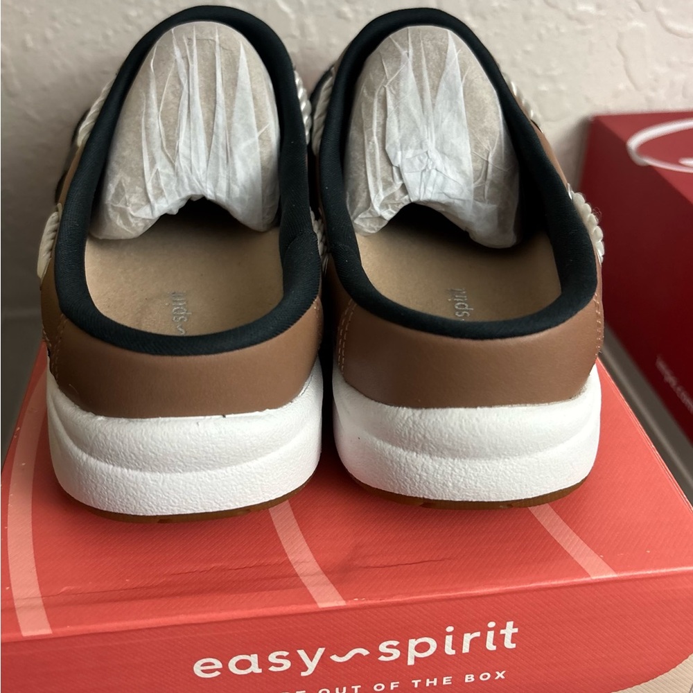Easy Spirit Travelport clogs - Picture 5 of 8